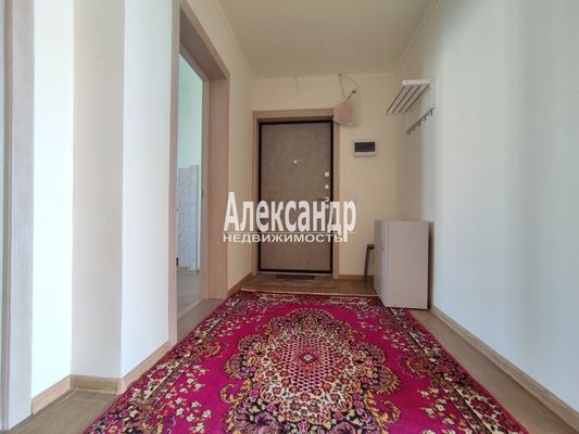 Продам двухкомнатную (2-комн.) квартиру, Екатерининская ул, 3/4, Мурино п