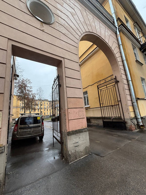 Продам комнату в 3-комн. квартире, Комсомольского канала наб, 24, Колпино г