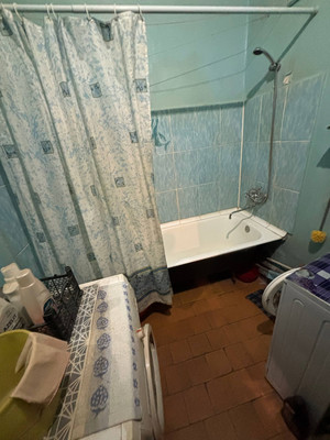 Продам комнату в 3-комн. квартире, Комсомольского канала наб, 24, Колпино г