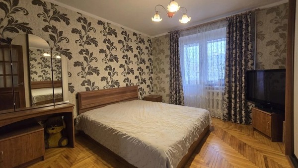 Продам трехкомнатную (3-комн.) квартиру, Ленина ул, 189, Анапа г