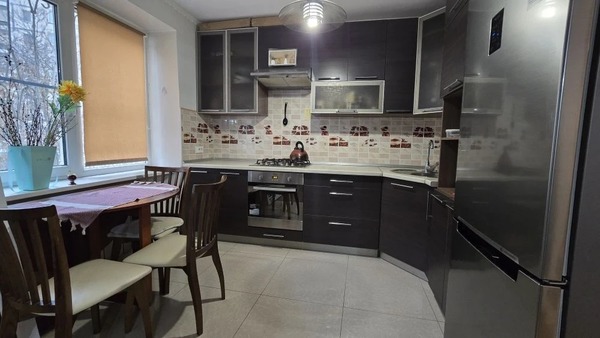 Продам трехкомнатную (3-комн.) квартиру, Ленина ул, 189, Анапа г