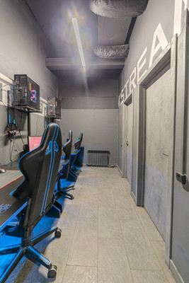 Продам коммерческое помещение 214,8 м2, Светлая ул, 10, Засечное с