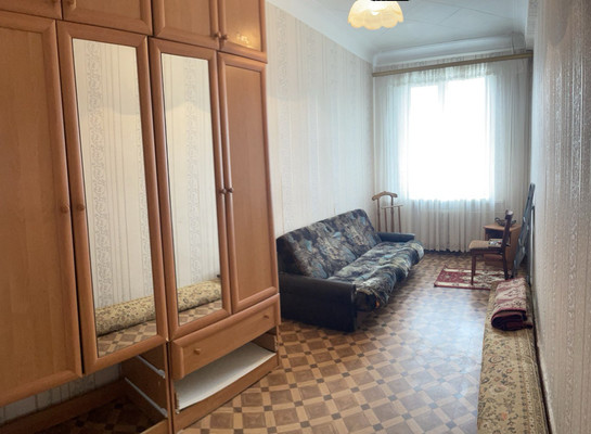 Продам двухкомнатную (2-комн.) квартиру, Кржижановского ул, 6, Грэсовский пгт