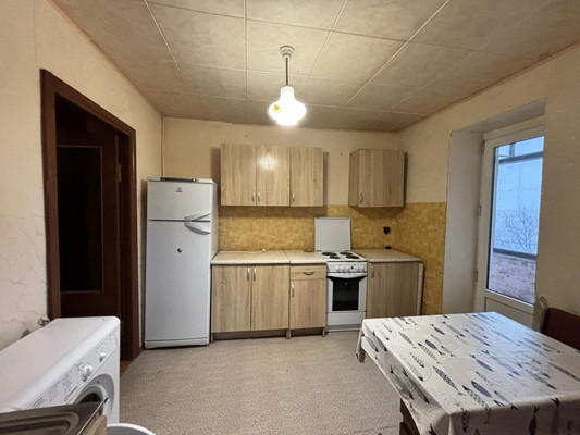 Продам трехкомнатную (3-комн.) квартиру, 339-й Стрелковой Дивизии ул, 15, Ростов-на-Дону г