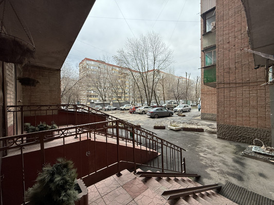 Продам трехкомнатную (3-комн.) квартиру, 339-й Стрелковой Дивизии ул, 15, Ростов-на-Дону г