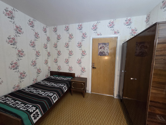 Сдам трехкомнатную (3-комн.) квартиру, Кораблестроителей ул, 35к1, Санкт-Петербург г