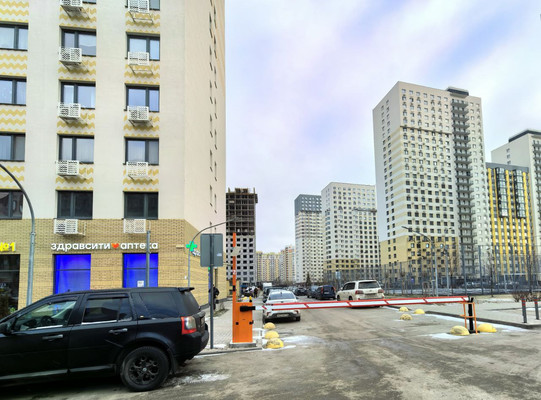 Продам двухкомнатную (2-комн.) квартиру, Западный квартал (Купелинка мкр) ул, 7к1, Сапроново д