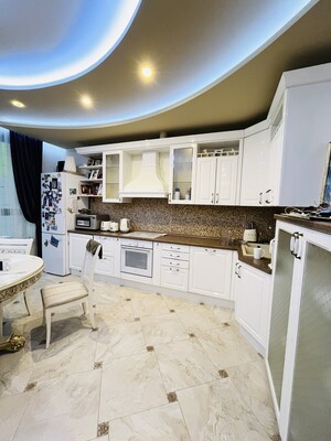 Продам двухкомнатную (2-комн.) квартиру, Береговой проезд, 5к2, Москва г