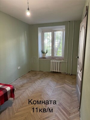 Продам трехкомнатную (3-комн.) квартиру, Старая Басманная ул, 9к2, Москва г