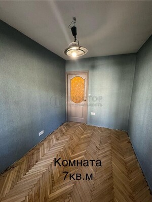 Продам трехкомнатную (3-комн.) квартиру, Старая Басманная ул, 9к2, Москва г