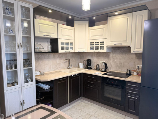 Продам трехкомнатную (3-комн.) квартиру, Преображенская ул, 9, Люберцы г