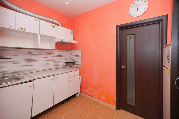 Продам однокомнатную (1-комн.) квартиру, 3-й Линии проезд, 161, Краснодар г