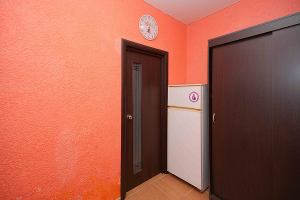 Продам однокомнатную (1-комн.) квартиру, 3-й Линии проезд, 161, Краснодар г