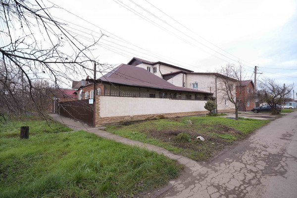 Продам однокомнатную (1-комн.) квартиру, 3-й Линии проезд, 161, Краснодар г