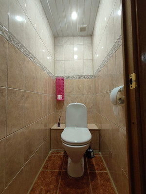 Продам трехкомнатную (3-комн.) квартиру, Пролетарская ул, 50А, Колпино г