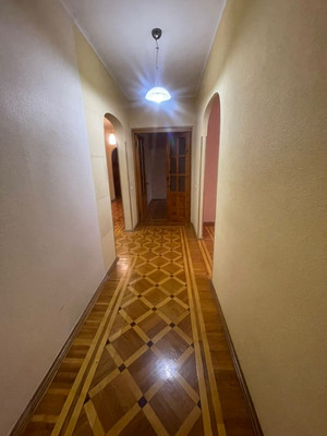 Продам трехкомнатную (3-комн.) квартиру, Еременко ул, 66/6, Ростов-на-Дону г