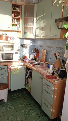 Продам трехкомнатную (3-комн.) квартиру, Голубинская ул, 32/2, Москва г