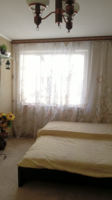 Продам трехкомнатную (3-комн.) квартиру, Голубинская ул, 32/2, Москва г