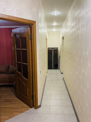 Продам трехкомнатную (3-комн.) квартиру, Ленина ул, 47, Алушта г