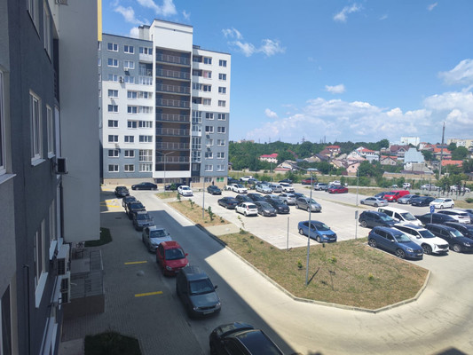 Продам двухкомнатную (2-комн.) квартиру, Парковая ул, 22, Молодежное пгт