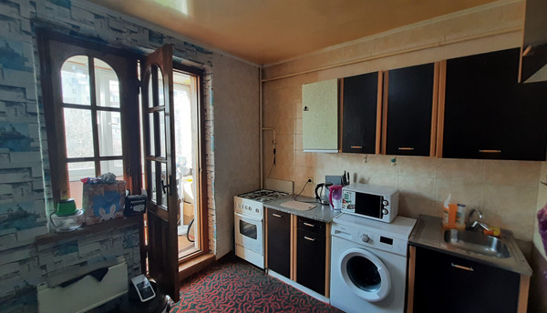 Продам двухкомнатную (2-комн.) квартиру, Балаклавская ул, 97, Симферополь г