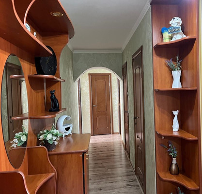 Продам трехкомнатную (3-комн.) квартиру, Октябрьская ул, 5, Пионерский г