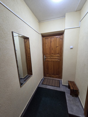 Продам трехкомнатную (3-комн.) квартиру, Октябрьская ул, 5, Пионерский г