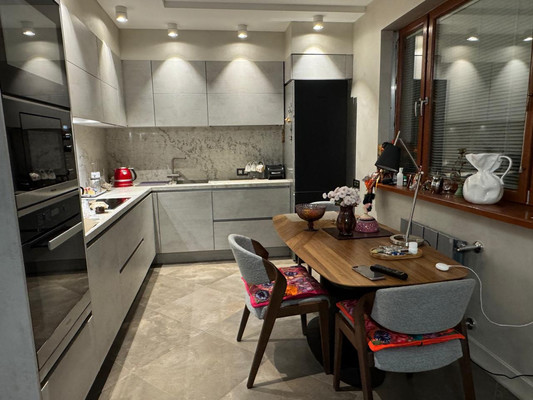 Продам двухкомнатную (2-комн.) квартиру, Победы пр-кт, 103, Липецк г