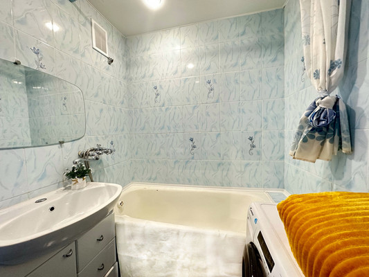 Продам двухкомнатную (2-комн.) квартиру, Малая Ямская ул, 2кА, Пермь г