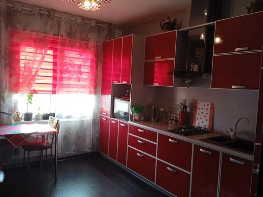 Продам двухкомнатную (2-комн.) квартиру, Южная ул, 7, Новороссийск г