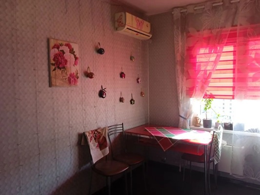 Продам двухкомнатную (2-комн.) квартиру, Южная ул, 7, Новороссийск г