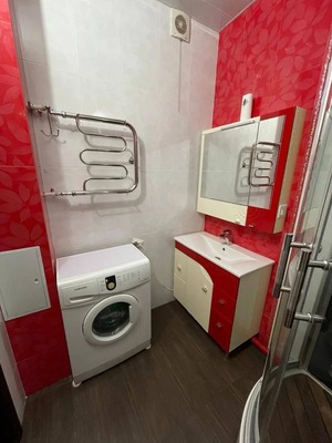 Продам двухкомнатную (2-комн.) квартиру, Южная ул, 7, Новороссийск г