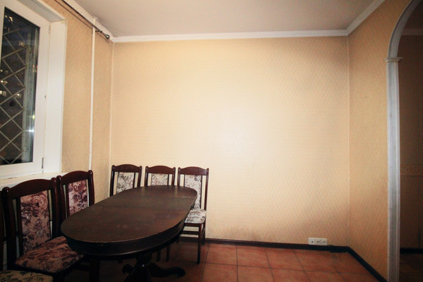 Продам трехкомнатную (3-комн.) квартиру, Генерала Кузнецова ул, 20, Москва г