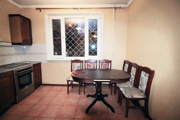 Продам трехкомнатную (3-комн.) квартиру, Генерала Кузнецова ул, 20, Москва г