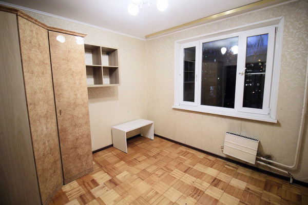 Продам трехкомнатную (3-комн.) квартиру, Генерала Кузнецова ул, 20, Москва г