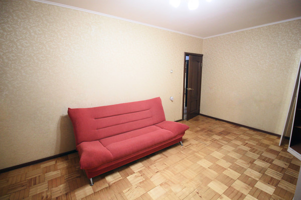 Продам трехкомнатную (3-комн.) квартиру, Генерала Кузнецова ул, 20, Москва г