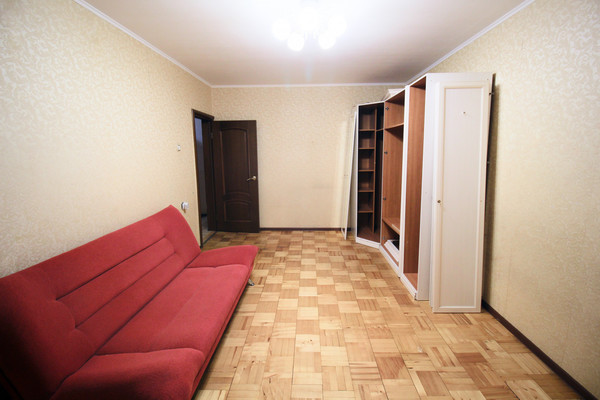 Продам трехкомнатную (3-комн.) квартиру, Генерала Кузнецова ул, 20, Москва г