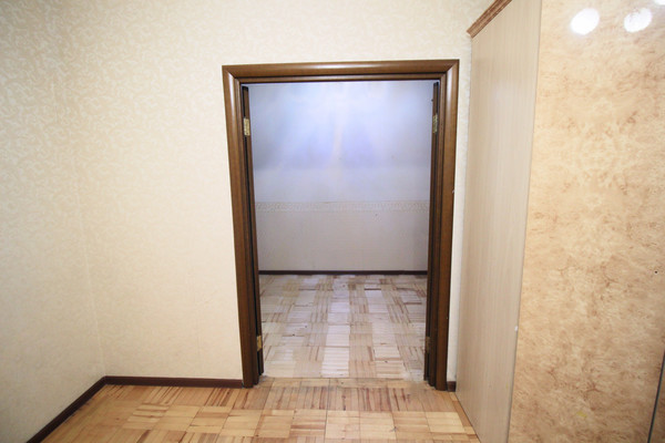 Продам трехкомнатную (3-комн.) квартиру, Генерала Кузнецова ул, 20, Москва г