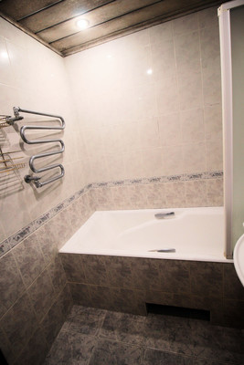 Продам трехкомнатную (3-комн.) квартиру, Генерала Кузнецова ул, 20, Москва г