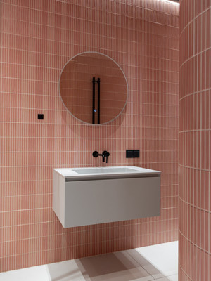 Продам трехкомнатную (3-комн.) квартиру, Коробицына ул, 2а, Сестрорецк г