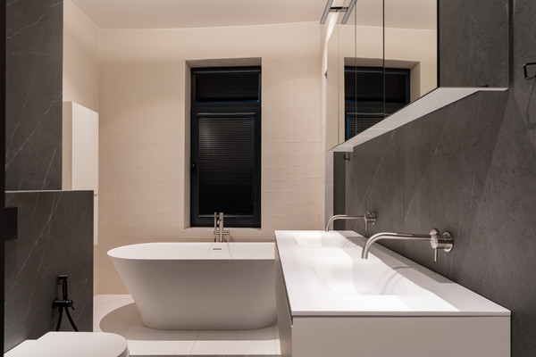 Продам трехкомнатную (3-комн.) квартиру, Коробицына ул, 2а, Сестрорецк г