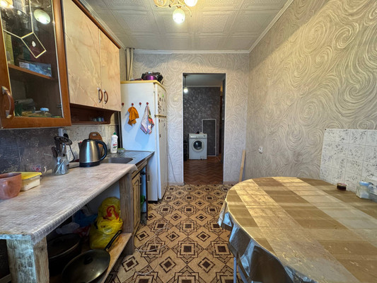 Продам двухкомнатную (2-комн.) квартиру, Чернышевского ул, 4, Ишим г