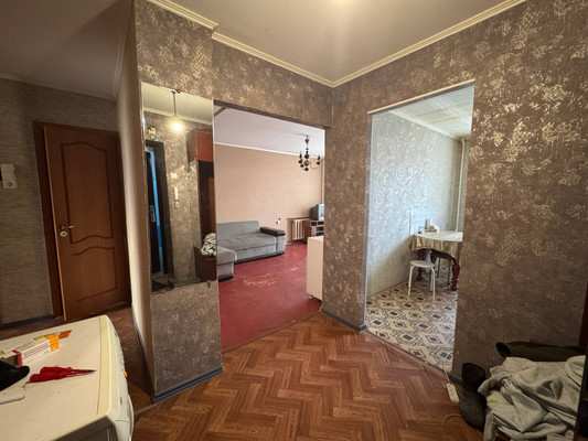 Продам двухкомнатную (2-комн.) квартиру, Чернышевского ул, 4, Ишим г