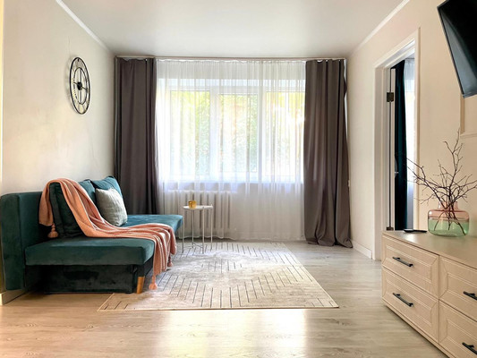 Продам двухкомнатную (2-комн.) квартиру, Генерала Соммера ул, 58, Калининград г