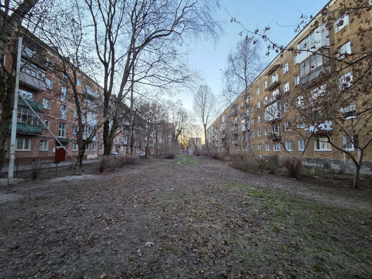 Продам двухкомнатную (2-комн.) квартиру, Генерала Соммера ул, 58, Калининград г