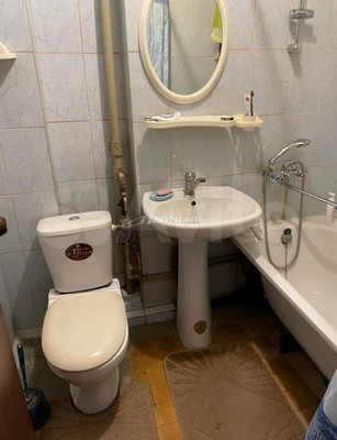 Продам однокомнатную (1-комн.) квартиру, Строительная ул, 4, Саки г