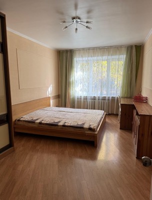 Продам двухкомнатную (2-комн.) квартиру, 1-я Крестьянская ул, 18, Мытищи г