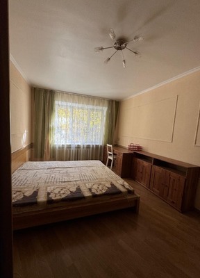 Продам двухкомнатную (2-комн.) квартиру, 1-я Крестьянская ул, 18, Мытищи г