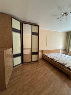 Продам двухкомнатную (2-комн.) квартиру, 1-я Крестьянская ул, 18, Мытищи г