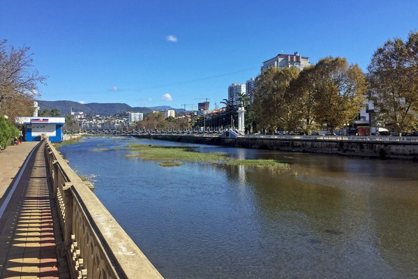 Продам трехкомнатную (3-комн.) квартиру, Цветной бульвар (Центральный р-н) ул, 10, Сочи г